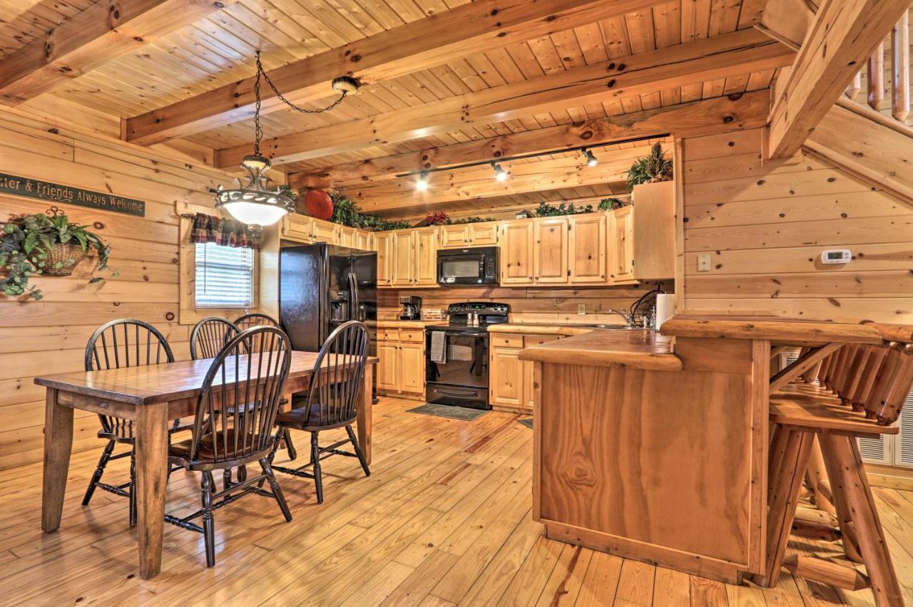 Pigeon Forge Cabin With Games, 1 Mi To Parkway! Ngoại thất bức ảnh