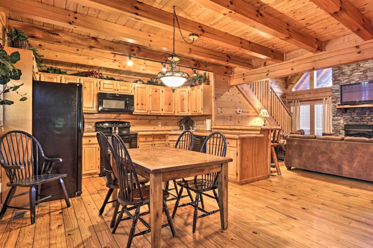 Pigeon Forge Cabin With Games, 1 Mi To Parkway! Ngoại thất bức ảnh